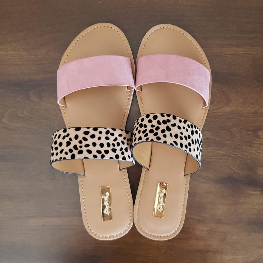 • qupid • sandals •